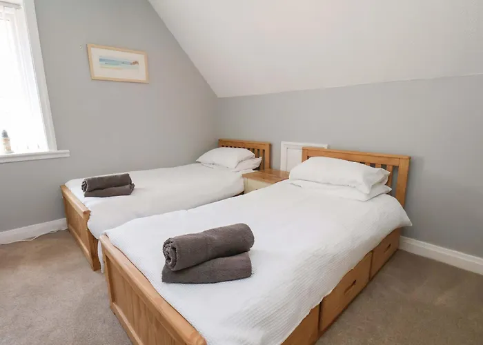 Floraville Scarborough